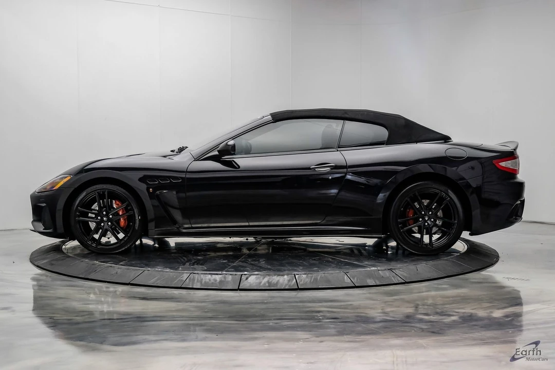 2019 Maserati - Image 8 of 31