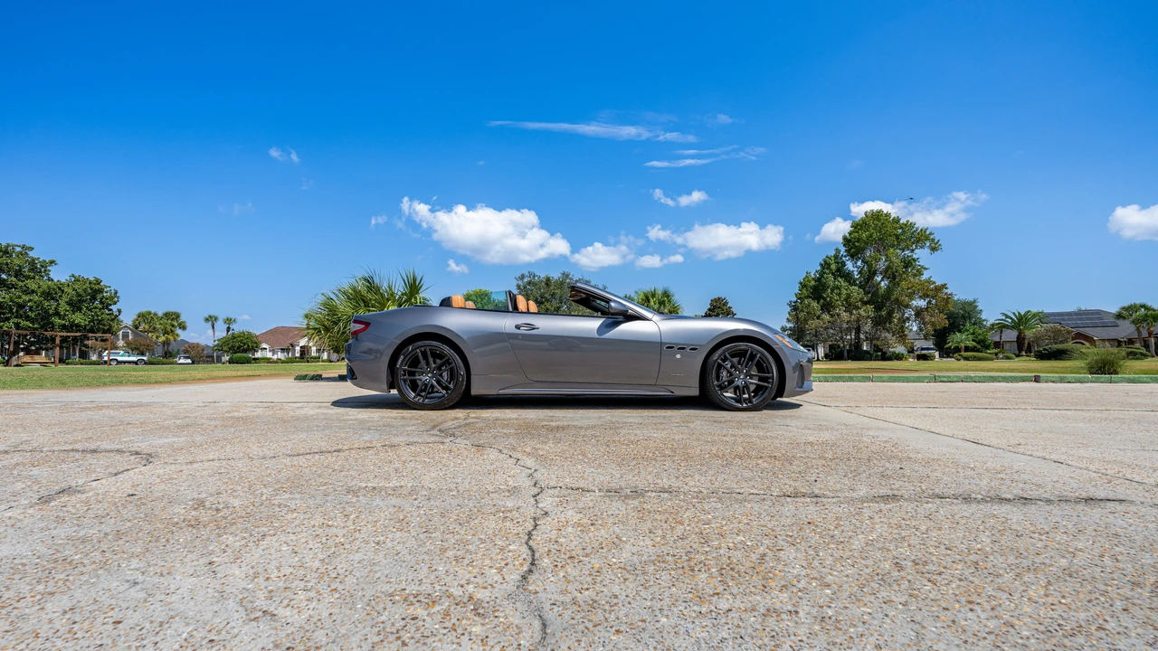 2019 Maserati GranTurismo 2nd Gen - Image 11 of 31