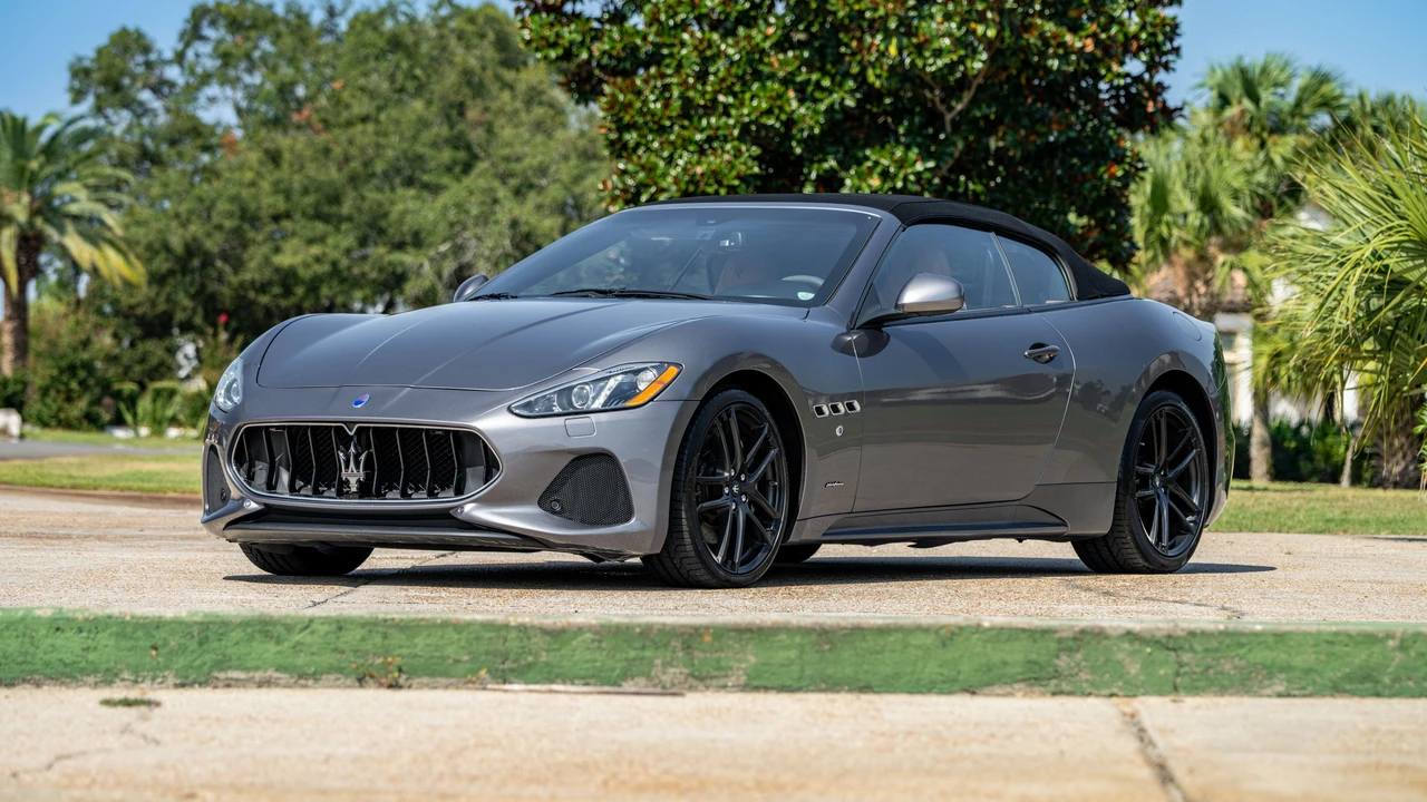 2019 Maserati GranTurismo 2nd Gen - Image 15 of 31