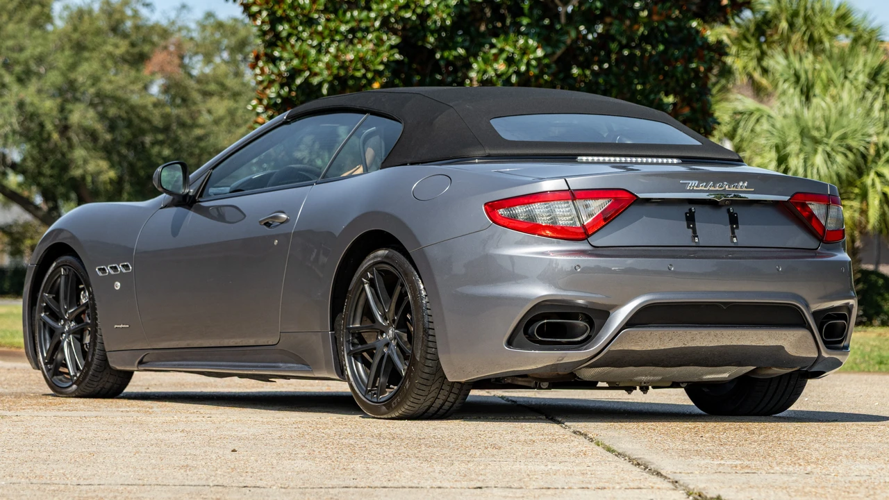 2019 Maserati GranTurismo 2nd Gen - Image 25 of 31