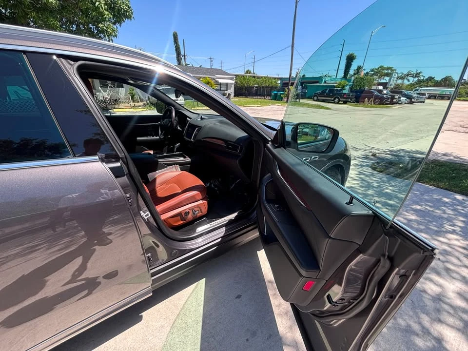2019 Maserati Levante - Image 12 of 20