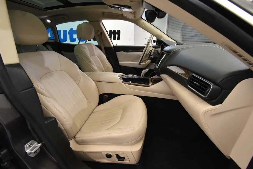2019 Maserati Levante - Image 13 of 20
