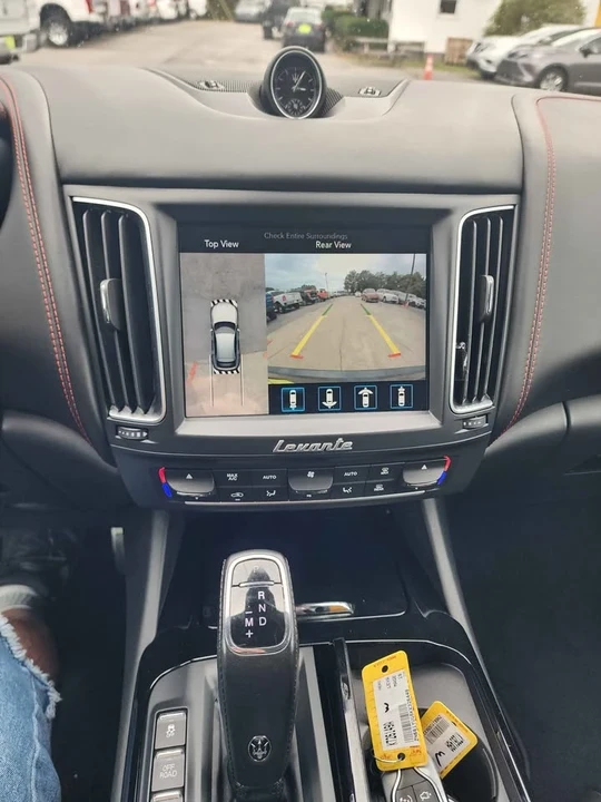 2019 Maserati Levante - Image 16 of 17