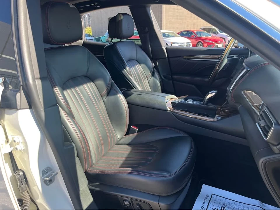 2019 Maserati Levante - Image 7 of 12