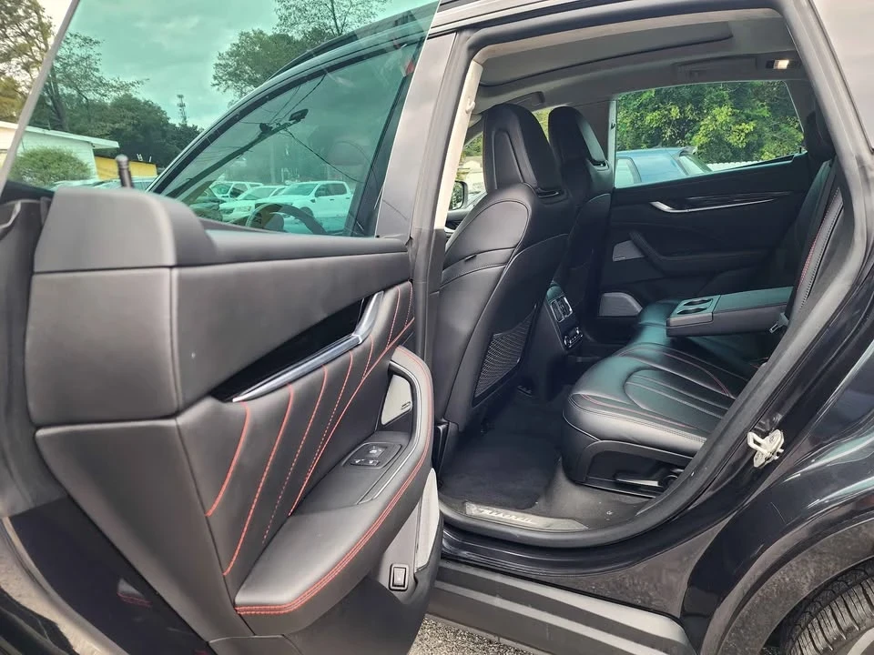 2019 Maserati Levante - Image 10 of 17