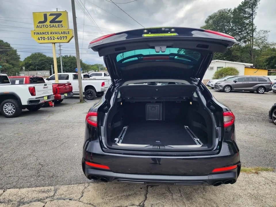 2019 Maserati Levante - Image 9 of 17