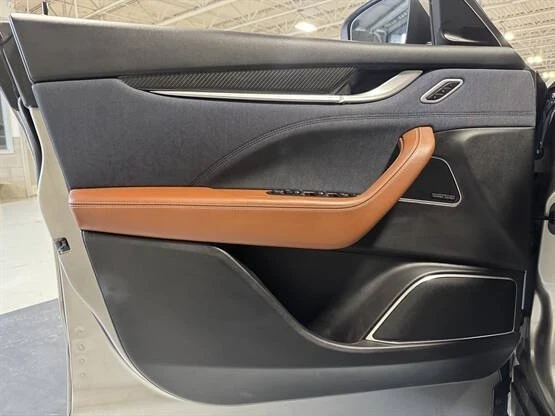 2019 Maserati Levante - Image 9 of 20