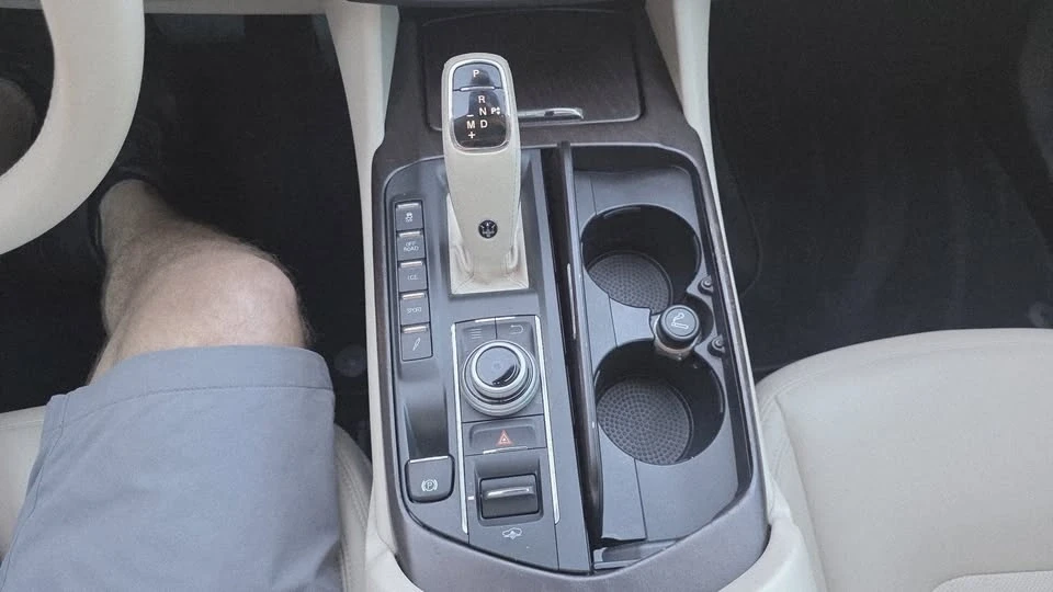 2019 Maserati Levante - Image 15 of 20