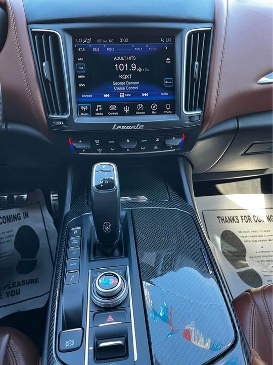 2019 Maserati Levante GTS - Image 14 of 17