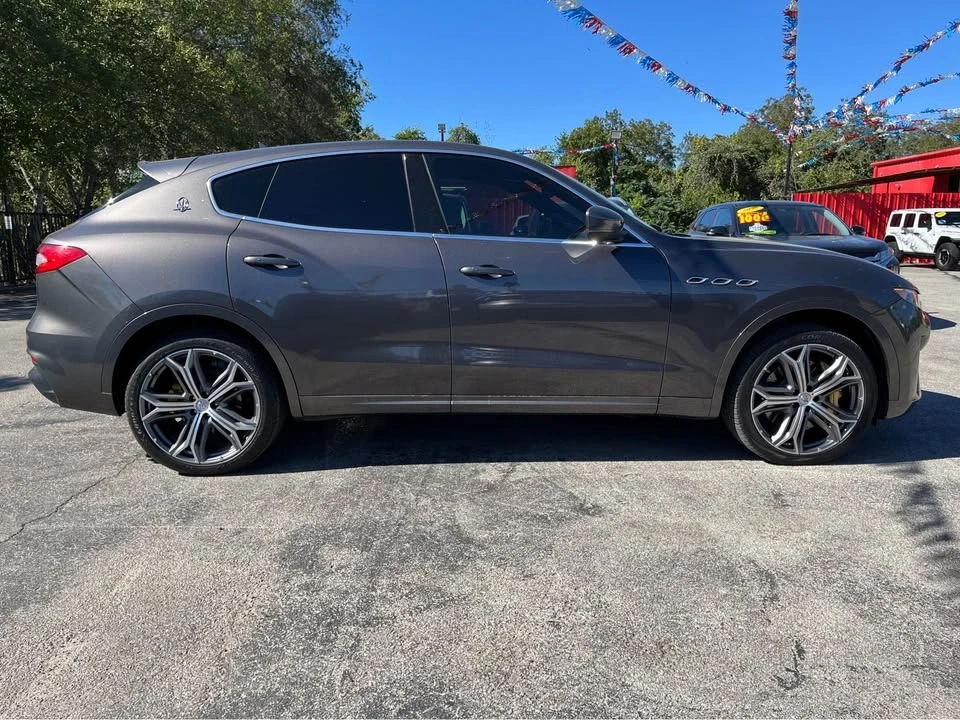 2019 Maserati Levante GTS - Image 8 of 17
