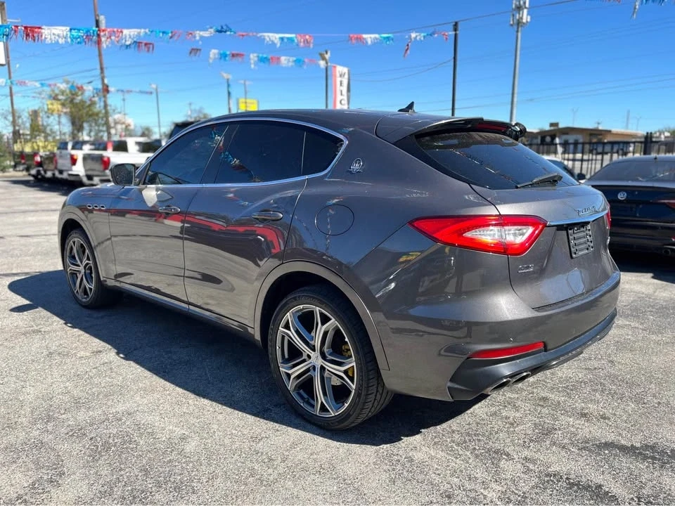 2019 Maserati Levante GTS - Image 5 of 17