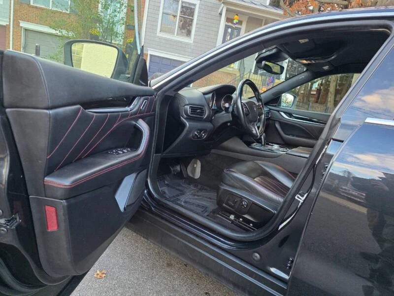2019 Maserati Levante - Image 7 of 15