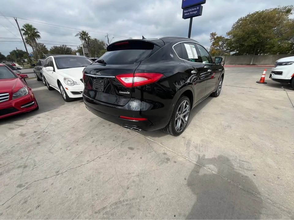 2019 Maserati Levante - Image 12 of 19