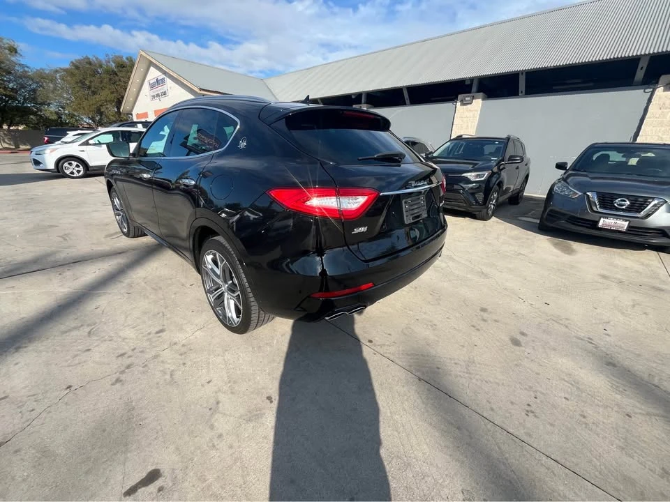 2019 Maserati Levante - Image 5 of 17