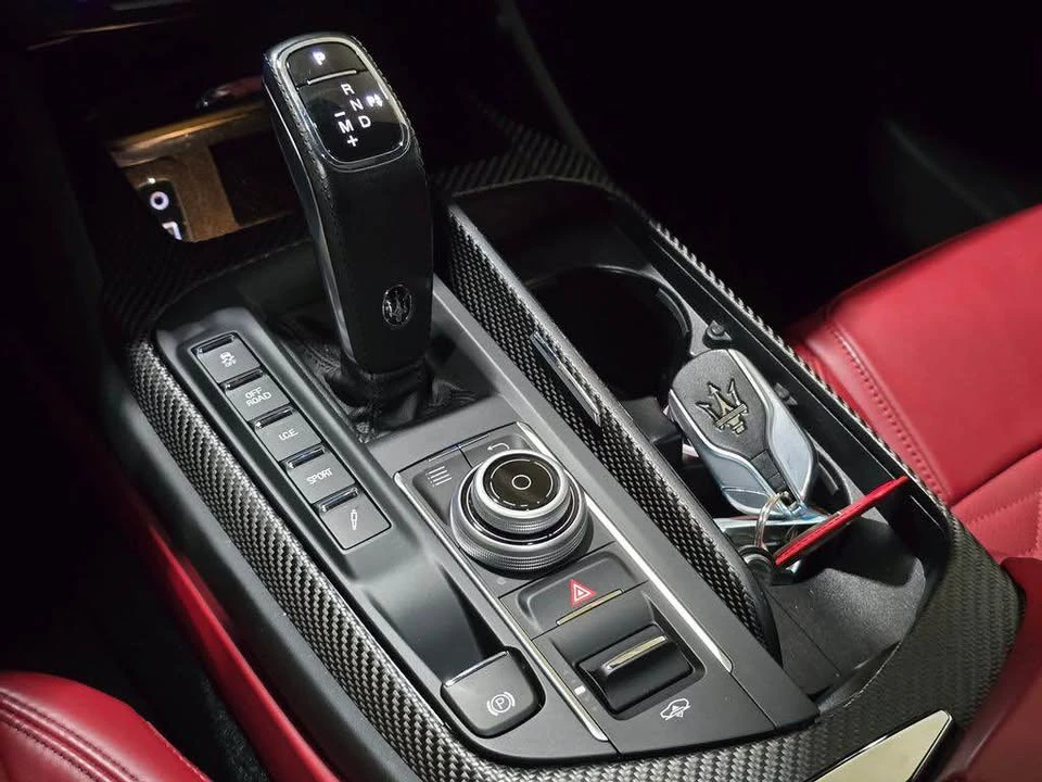 2019 Maserati Levante - Image 7 of 17