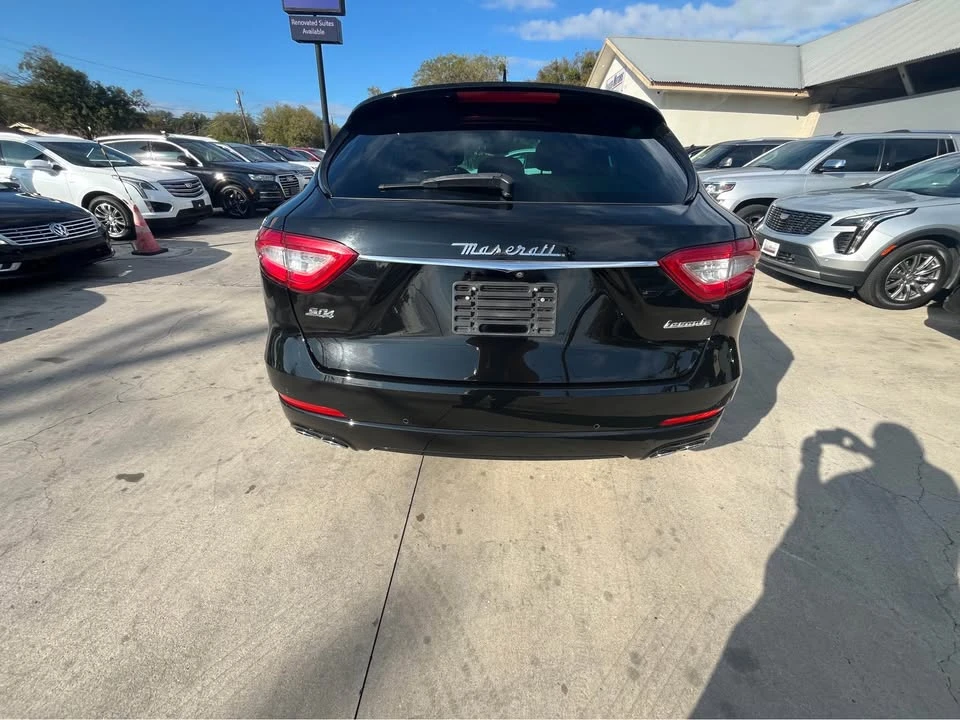 2019 Maserati Levante - Image 7 of 17