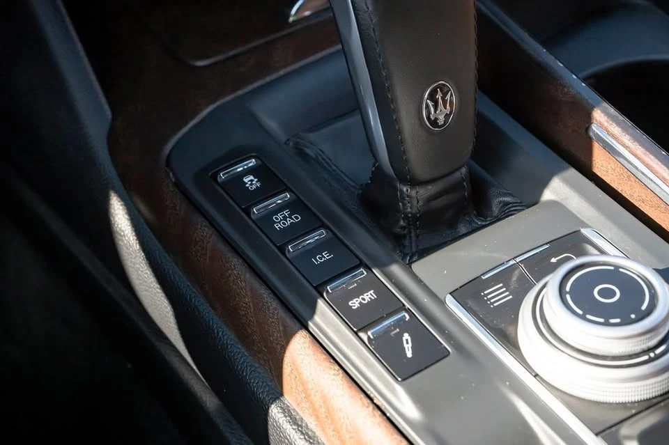 2019 Maserati Levante - Image 3 of 15