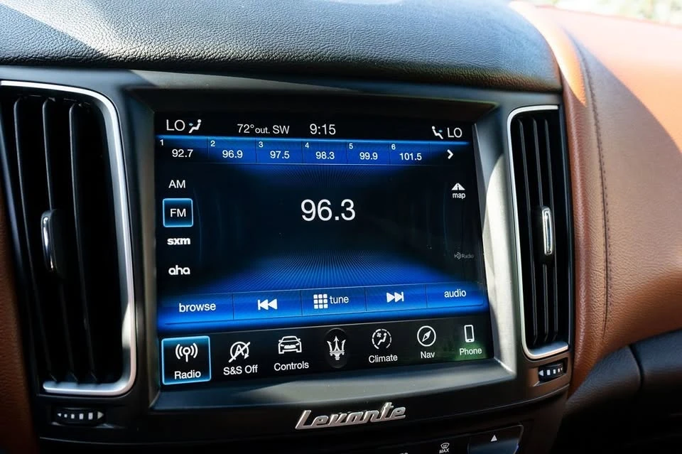 2019 Maserati Levante - Image 2 of 15