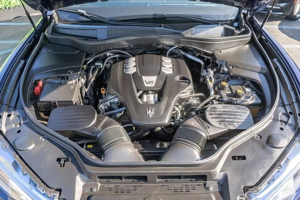 2019 Maserati Levante - Image 9 of 15