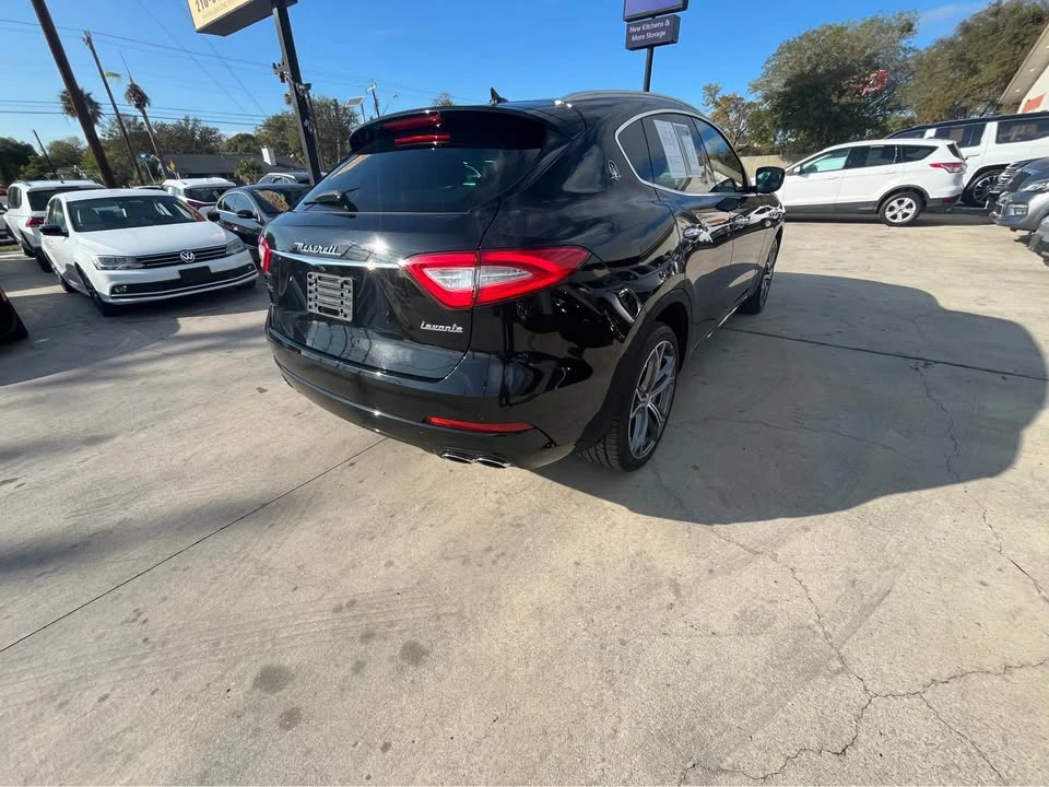 2019 Maserati Levante - Image 8 of 17