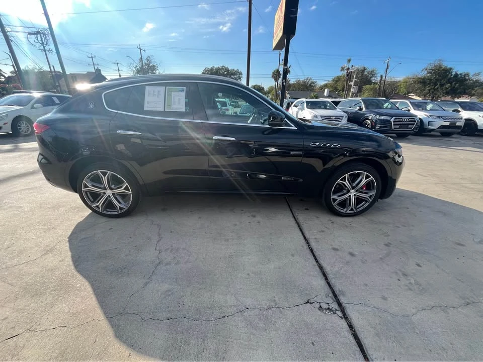 2019 Maserati Levante - Image 13 of 17