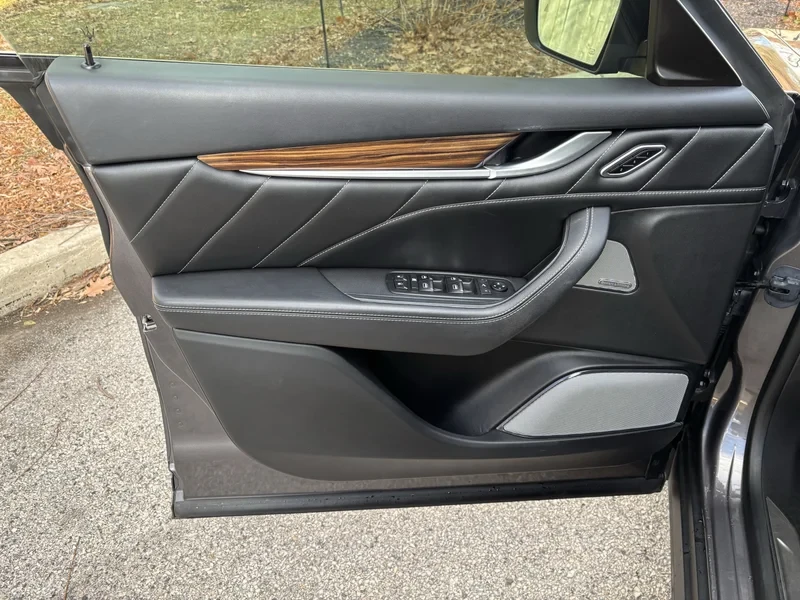2019 Maserati Levante - Image 10 of 12