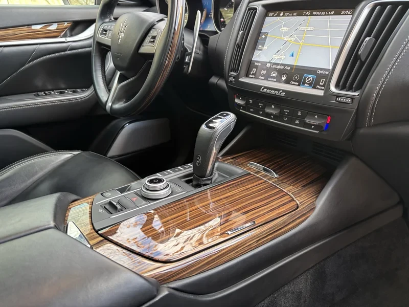 2019 Maserati Levante - Image 7 of 12