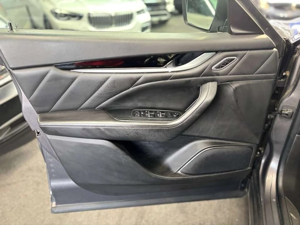 2019 Maserati Levante - Image 8 of 19