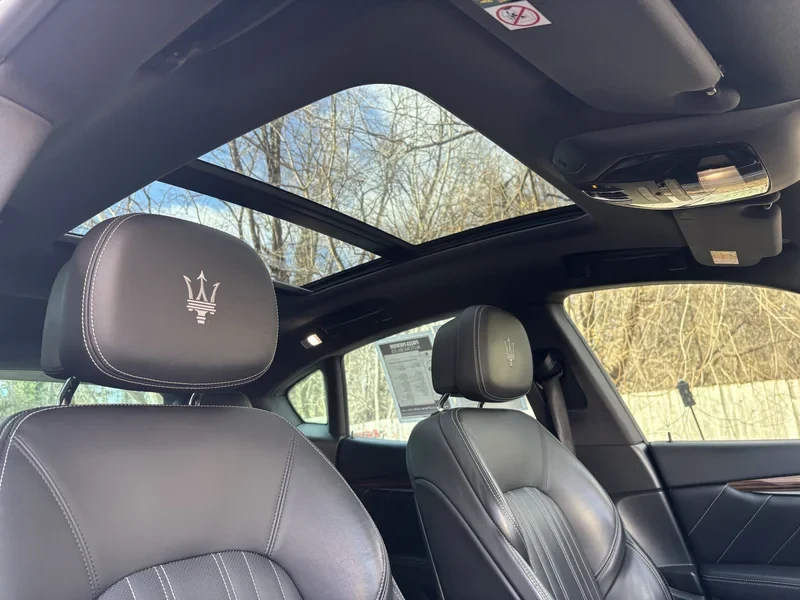 2019 Maserati Levante - Image 11 of 12