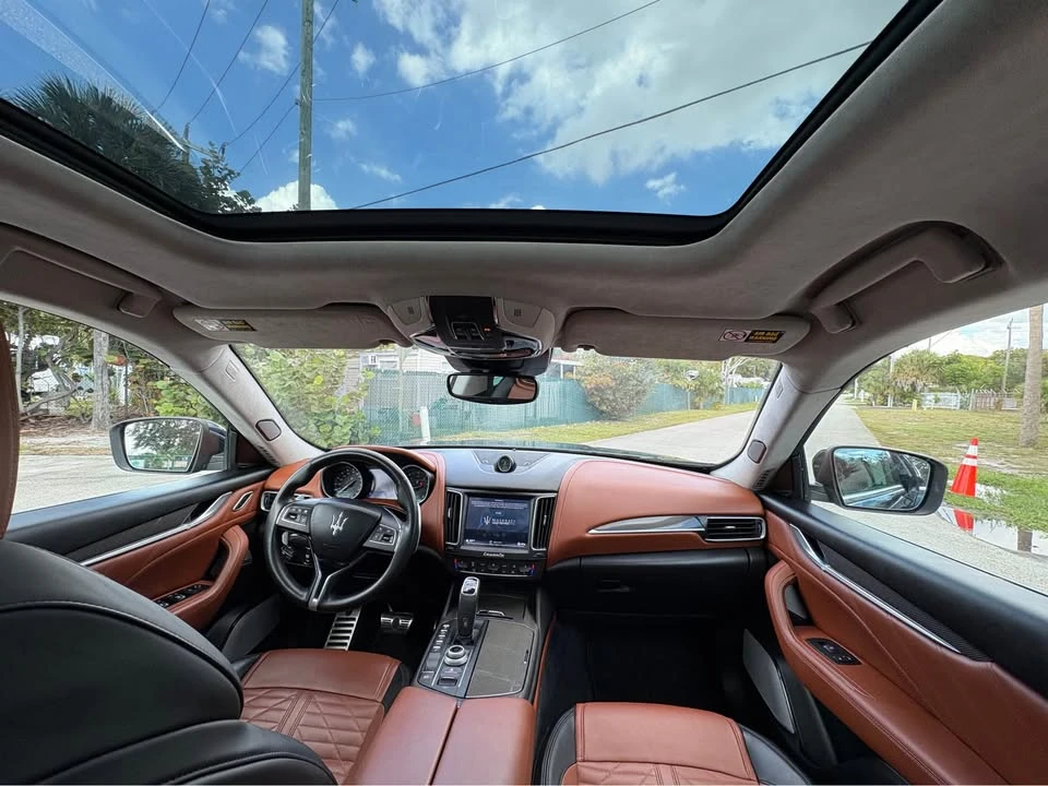 2019 Maserati Levante - Image 11 of 17