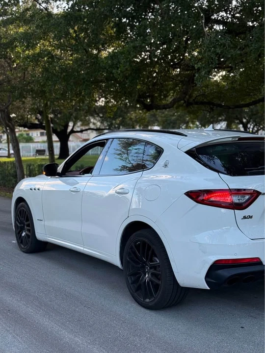 2019 Maserati Levante - Image 5 of 12