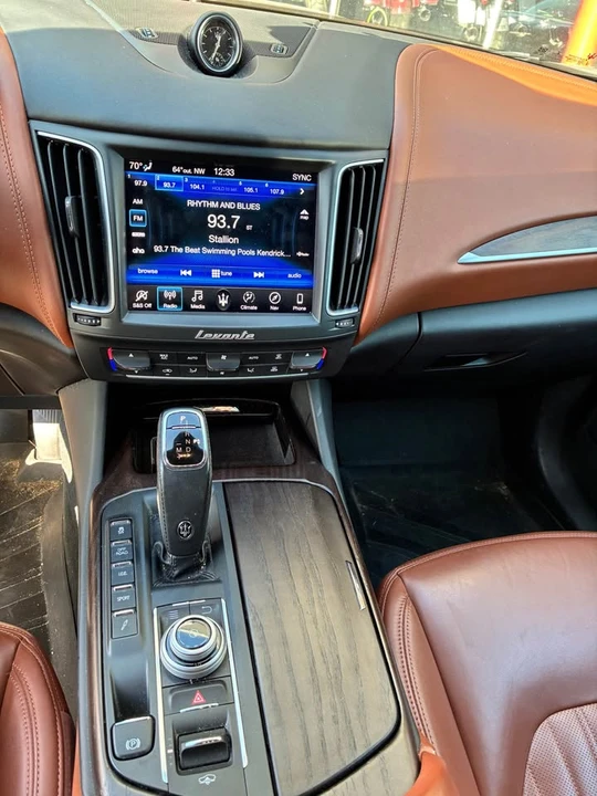2019 Maserati Levante - Image 5 of 6
