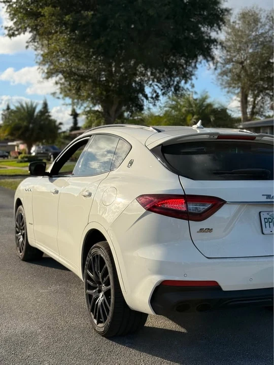 2019 Maserati Levante - Image 6 of 12