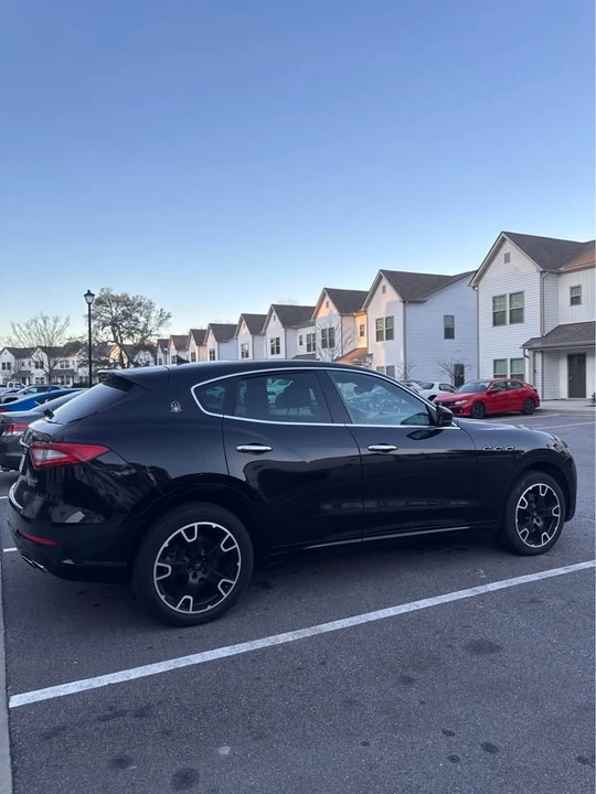2019 Maserati Levante - Image 8 of 13