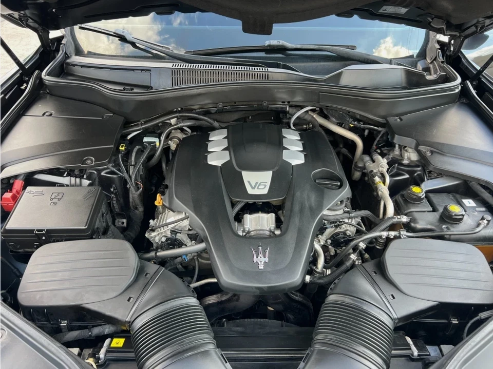 2019 Maserati Levante - Image 10 of 19