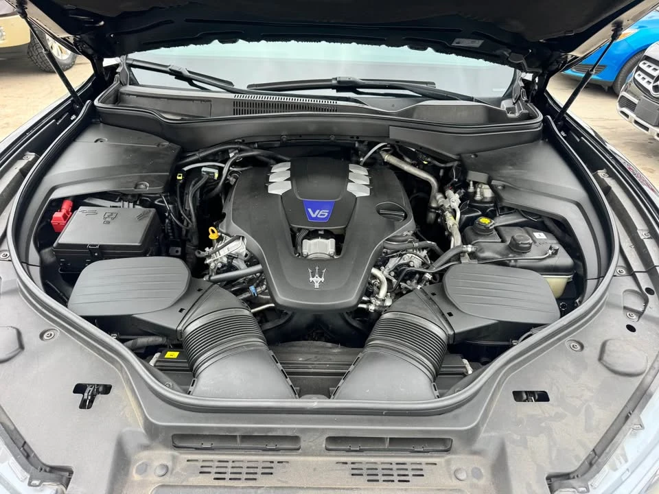 2019 Maserati Levante - Image 15 of 15