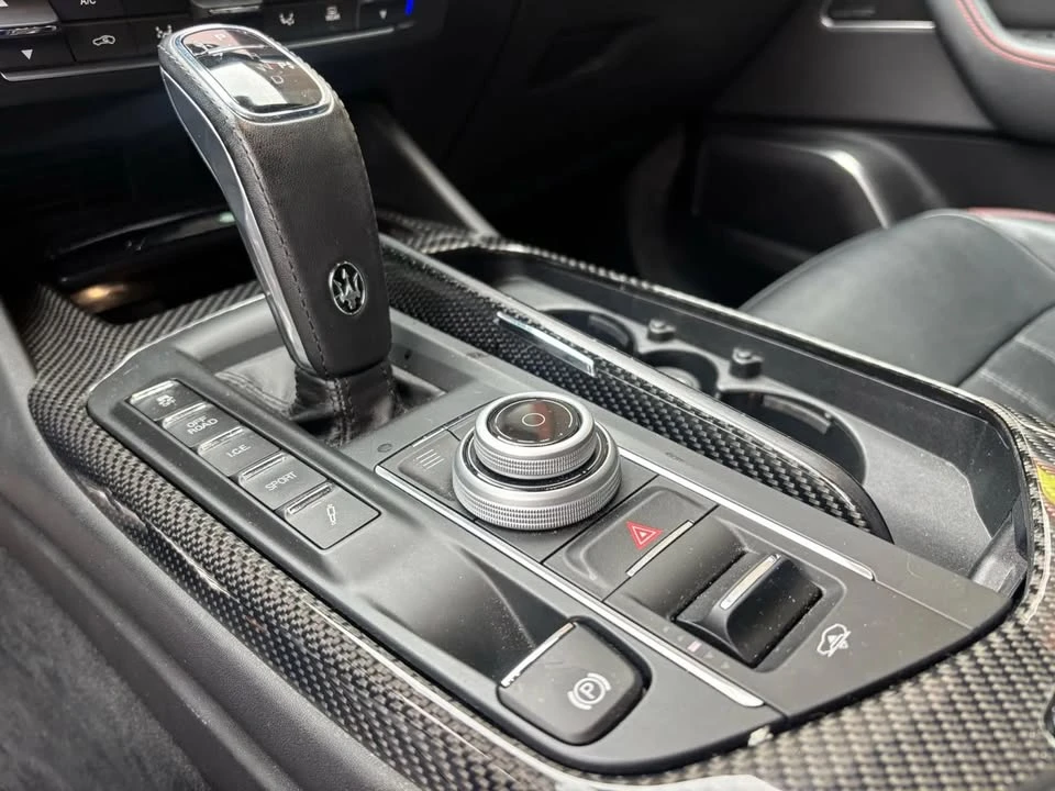 2019 Maserati Levante - Image 10 of 16