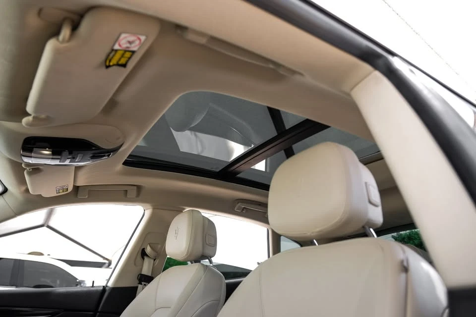 2019 Maserati Levante - Image 5 of 12
