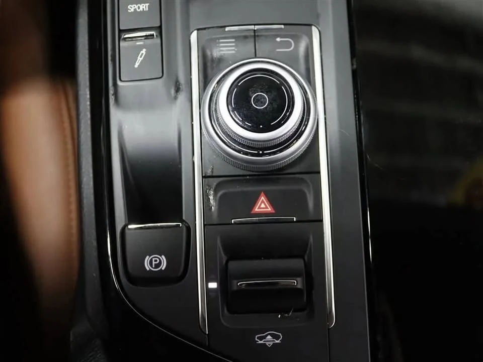 2019 Maserati Levante - Image 16 of 16