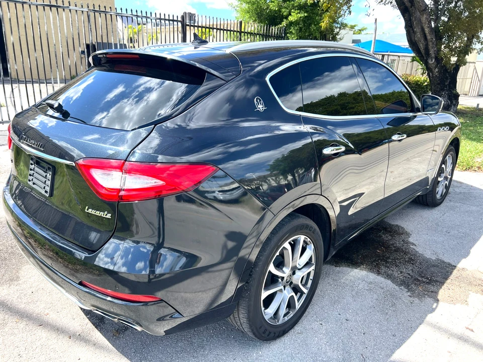 2019 Maserati Levante - Image 8 of 27