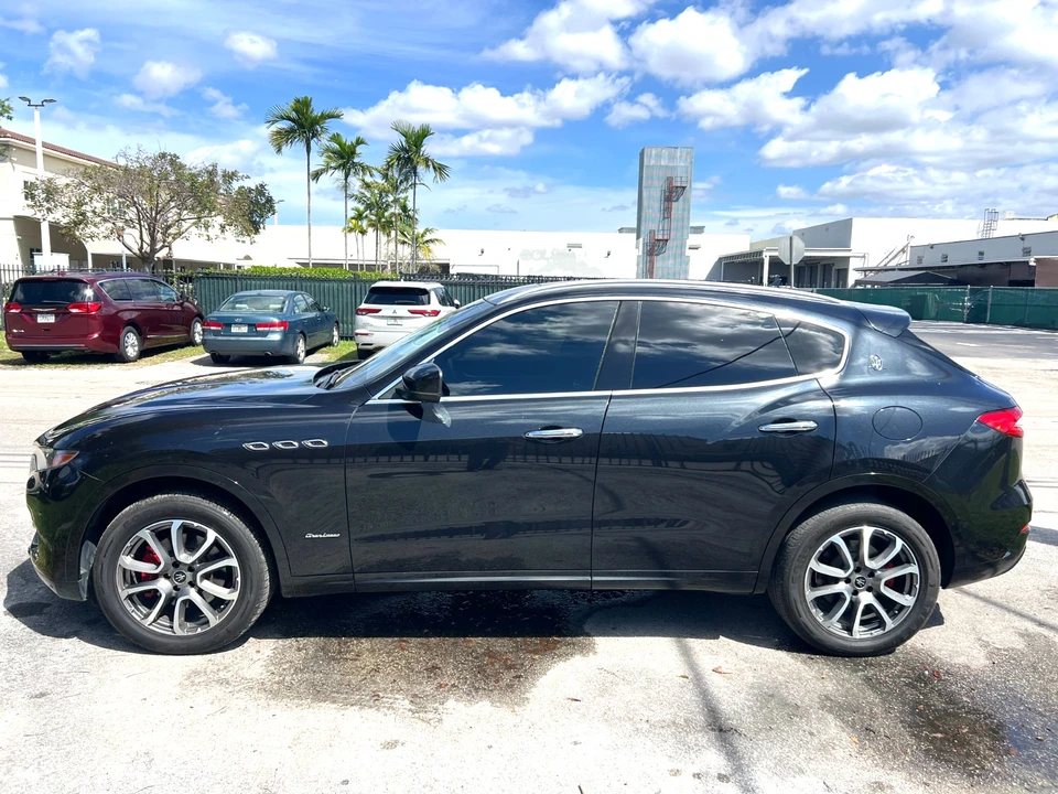 2019 Maserati Levante - Image 5 of 27