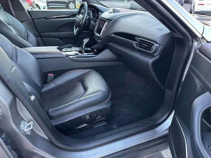 2019 Maserati Levante - Image 9 of 14