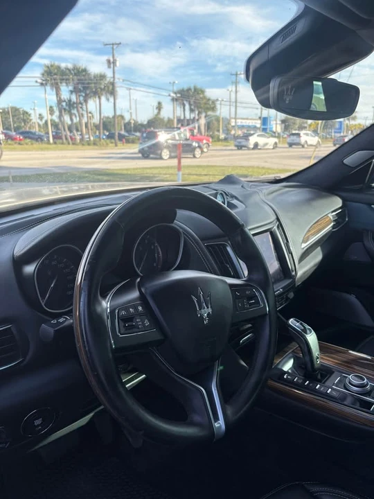 2019 Maserati Levante - Image 5 of 17