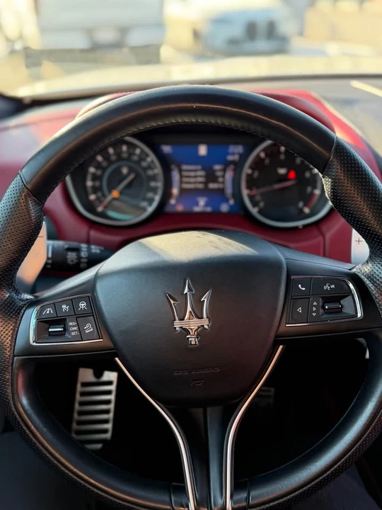 2019 Maserati Levante - Image 4 of 8