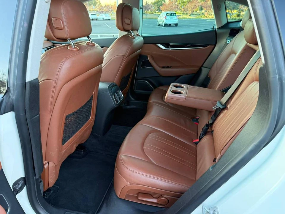 2019 Maserati Levante - Image 8 of 15
