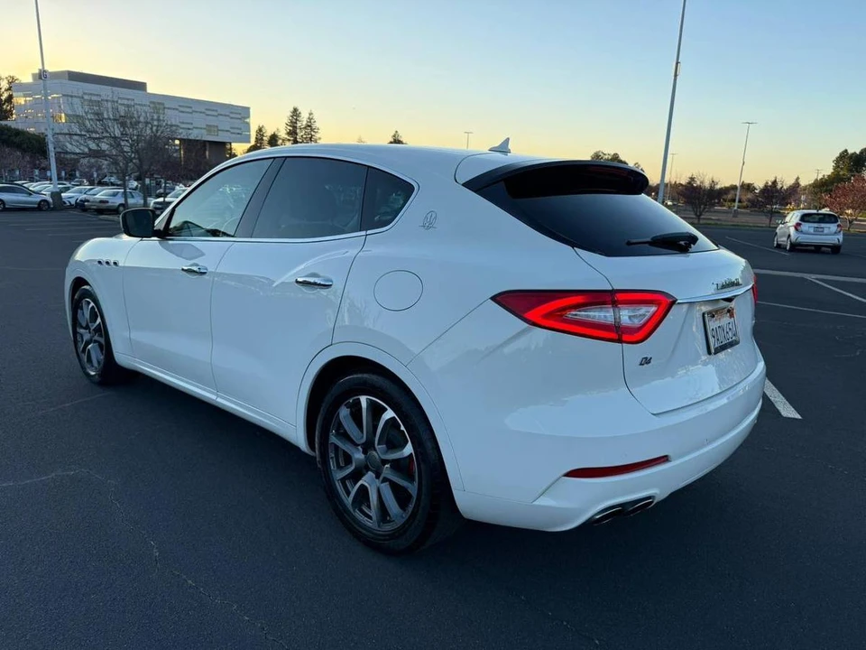 2019 Maserati Levante - Image 4 of 15