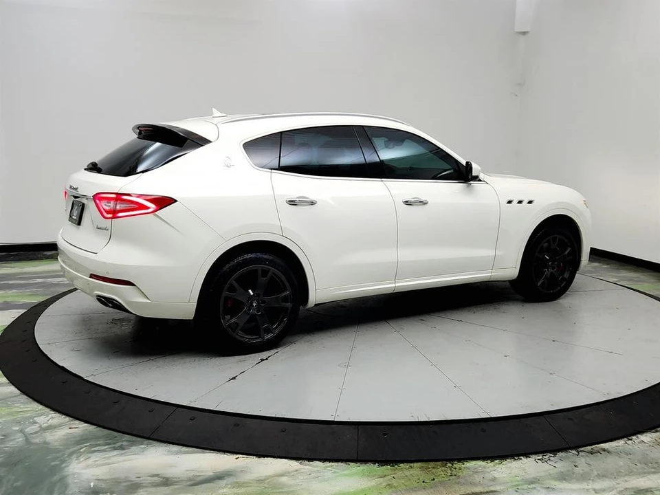 2019 Maserati Levante - Image 5 of 31