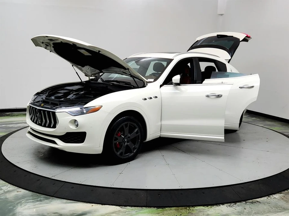 2019 Maserati Levante - Image 9 of 31