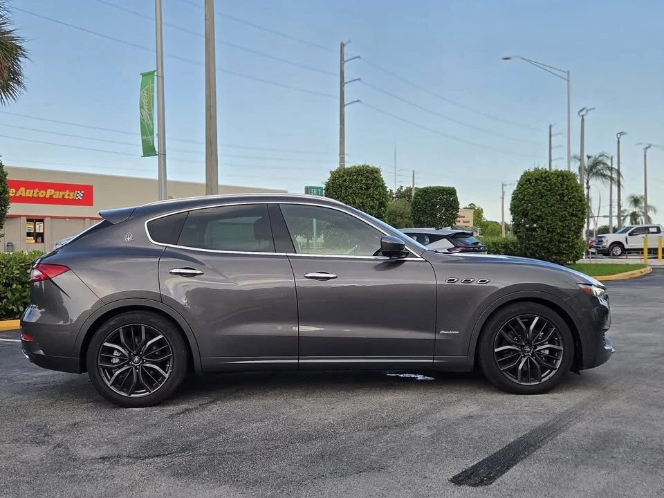 2019 Maserati Levante - Image 8 of 11