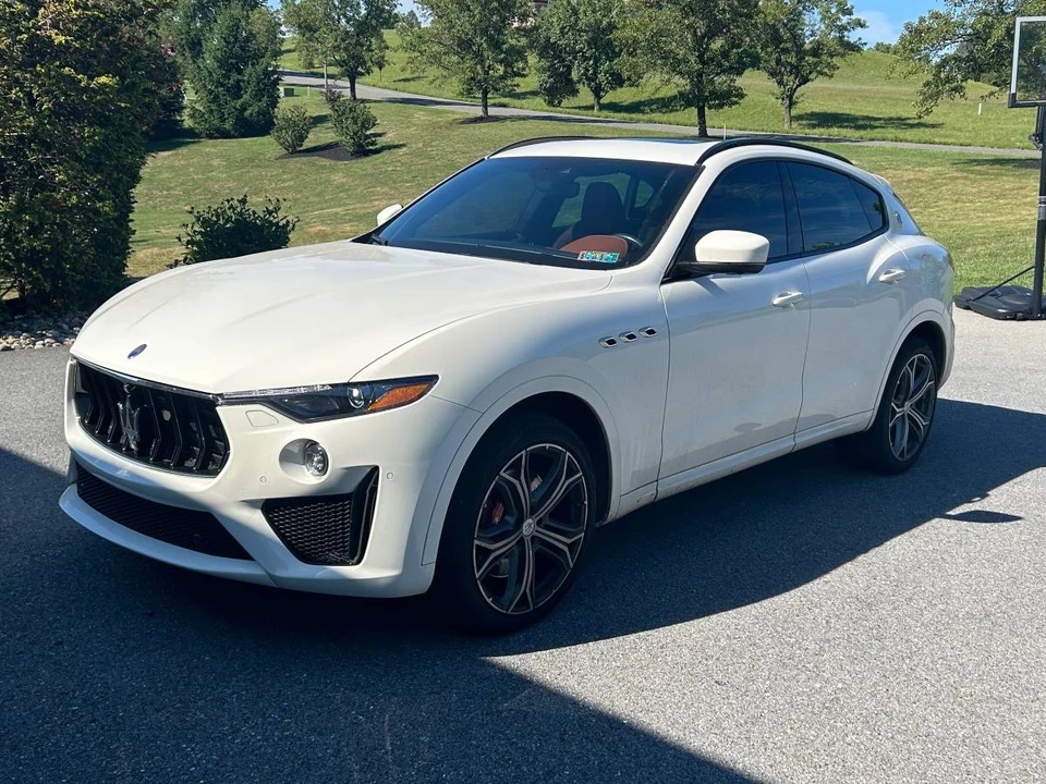2019 Maserati Levante GTS - Image 2 of 14